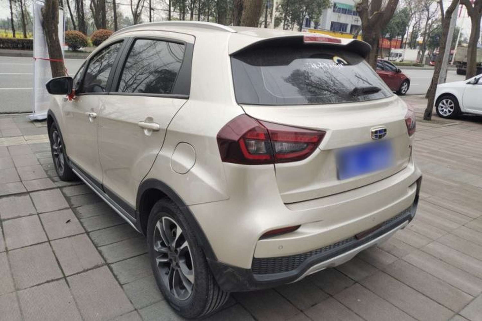 Used Geely Auto Vision X3 2019 Upgraded Model 1.5L CVT Prestige Version Exterior 2