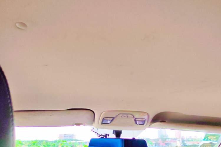 Used Geely Auto Vision X3 2019 Upgraded Model 1.5L CVT Elite Version Headliner