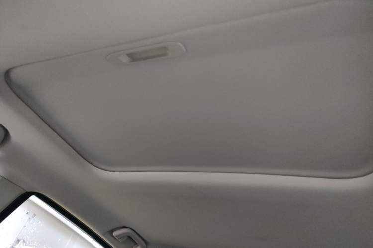 Used Geely Auto Vision X3 2019 Upgraded Model 1.5L CVT Prestige Version Headliner
