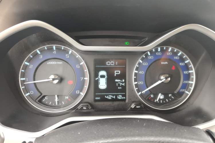 Used Geely Auto Vision X3 2019 Upgraded Model 1.5L CVT Prestige Version Instrument Cluster