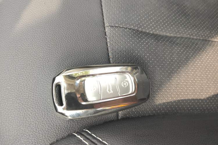Used Geely Auto Vision X3 2019 Upgraded Model 1.5L CVT Prestige Version Interior 1