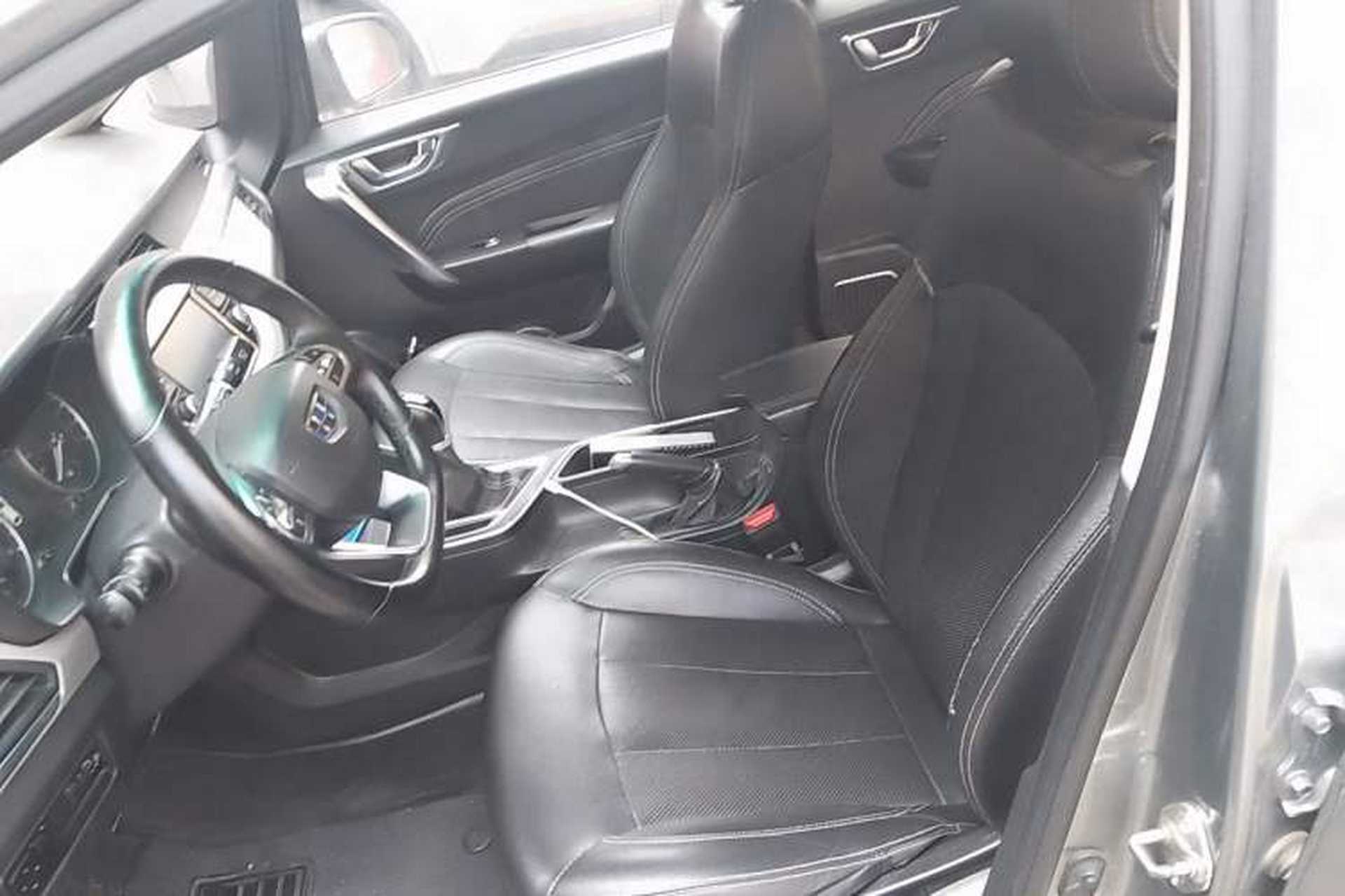 Used Geely Auto Vision X3 2019 Upgraded Model 1.5L Manual Elite Version Left Front Seat