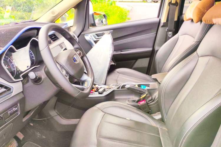 Used Geely Auto Vision X3 2019 Upgraded Model 1.5L CVT Elite Version Left Front Seat