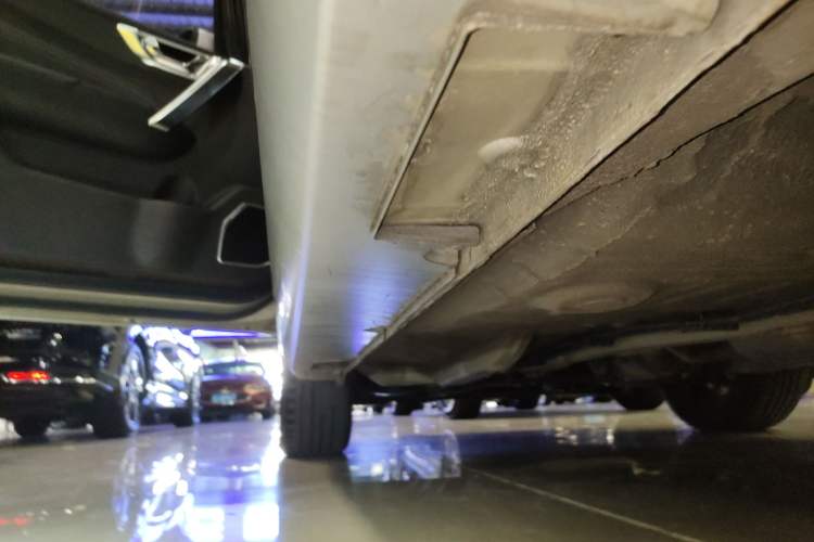 Used Geely Auto Vision X3 2019 Upgraded Model 1.5L CVT Prestige Version Left Side Sill