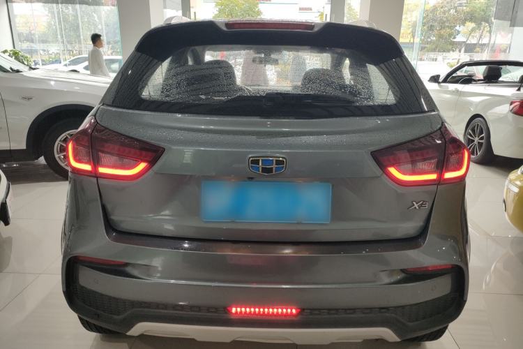 Used Geely Auto Vision X3 2019 Upgraded Model 1.5L CVT Prestige Version Rear