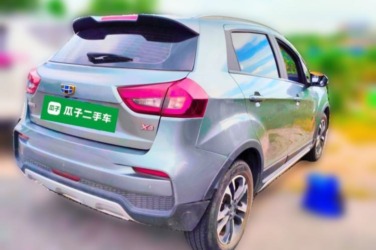 Used Geely Auto Vision X3 2019 Upgraded Model 1.5L CVT Elite Version Rear Right 45 Deg