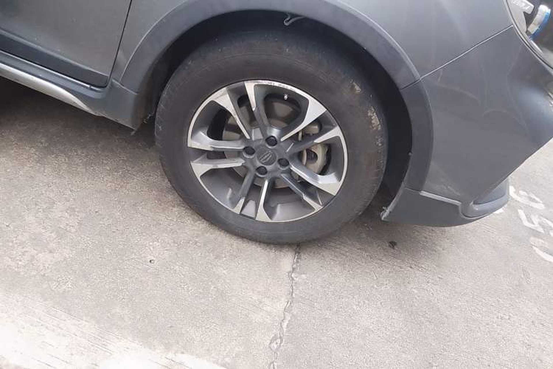 Used Geely Auto Vision X3 2019 Upgraded Model 1.5L Manual Elite Version Right Front Wheel Hub