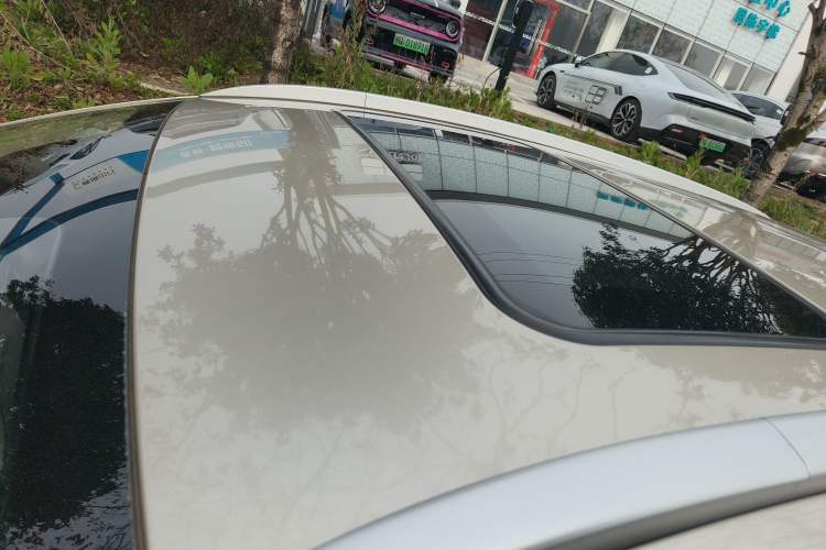 Used Geely Auto Vision X3 2019 Upgraded Model 1.5L CVT Prestige Version Roof