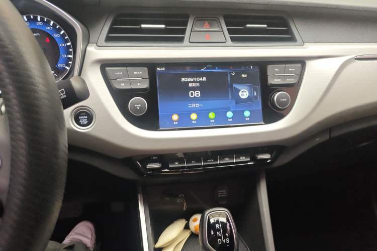 Used Geely Auto Vision X3 2019 Upgraded Model 1.5L CVT Elite Version Audio And AC Panel