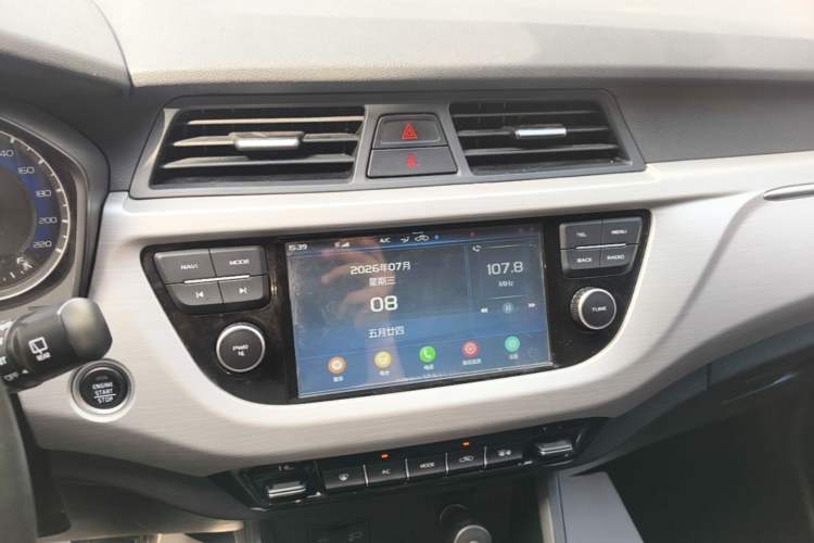 Used Geely Auto Vision X3 2019 Upgraded Model 1.5L CVT Elite Version Audio And AC Panel