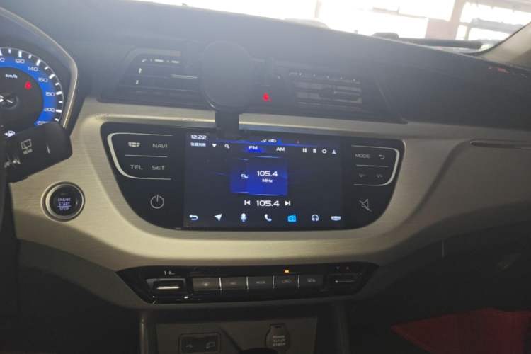 Used Geely Auto Vision X3 2019 Upgraded Model 1.5L CVT Prestige Version Audio And AC Panel