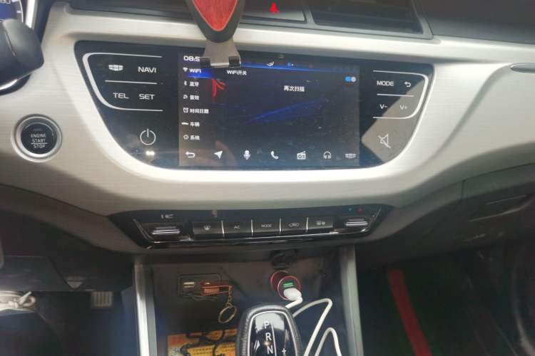 Used Geely Auto Vision X3 2019 Upgraded Model 1.5L CVT Prestige Version Audio And AC Panel