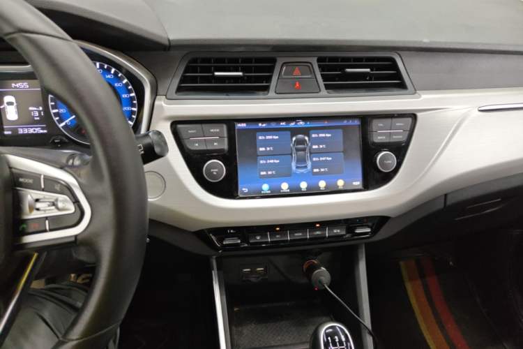 Used Geely Auto Vision X3 2019 Upgraded Model 1.5L Manual Elite Version Audio And AC Panel