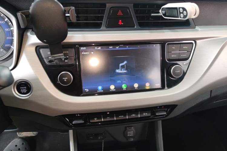 Used Geely Auto Vision X3 2019 Upgraded Model 1.5L CVT Elite Version Audio And AC Panel