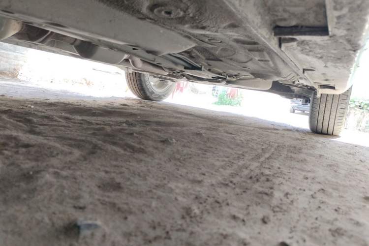 Used Geely Auto Vision X3 2019 Upgraded Model 1.5L CVT Prestige Version Chassis Front Right