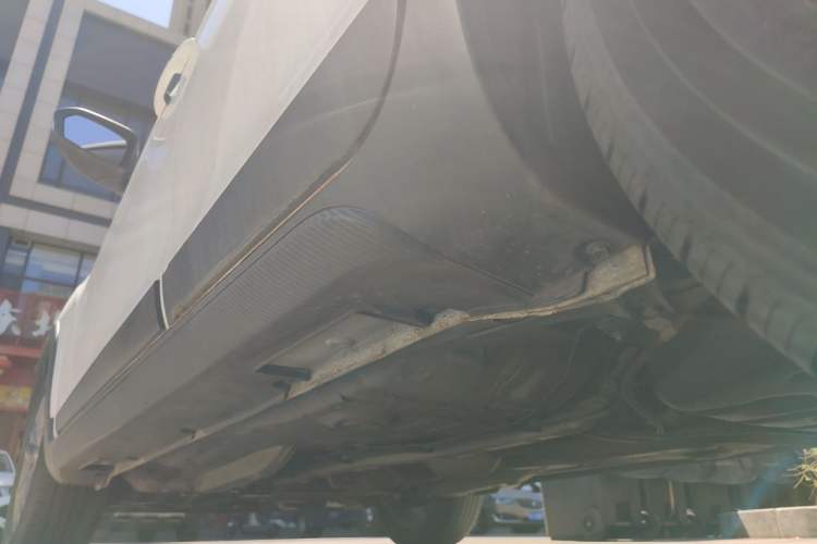 Used Geely Auto Vision X3 2019 Upgraded Model 1.5L CVT Elite Version Chassis Rear Left