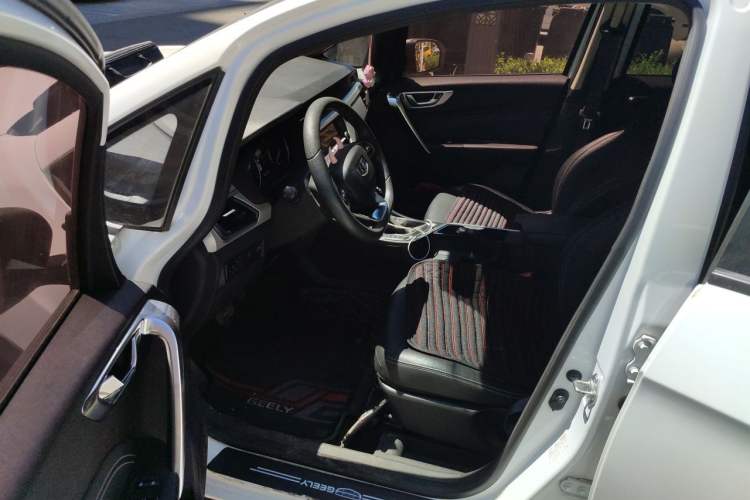 Used Geely Auto Vision X3 2019 Upgraded Model 1.5L CVT Elite Version Driver Seat
