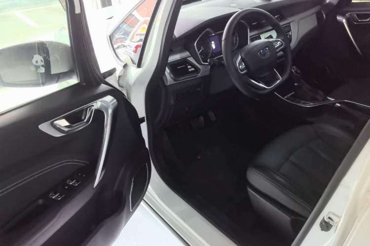 Used Geely Auto Vision X3 2019 Upgraded Model 1.5L CVT Elite Version Driver Seat