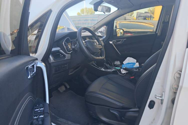 Used Geely Auto Vision X3 2019 Upgraded Model 1.5L CVT Prestige Version Driver Seat