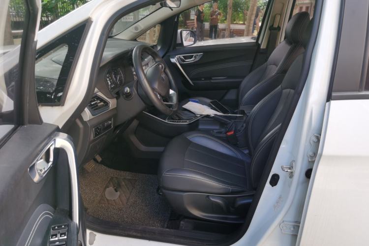 Used Geely Auto Vision X3 2019 Upgraded Model 1.5L CVT Prestige Version Driver Seat