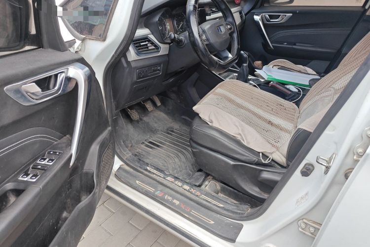 Used Geely Auto Vision X3 2019 Upgraded Model 1.5L Manual Elite Version Driver Seat