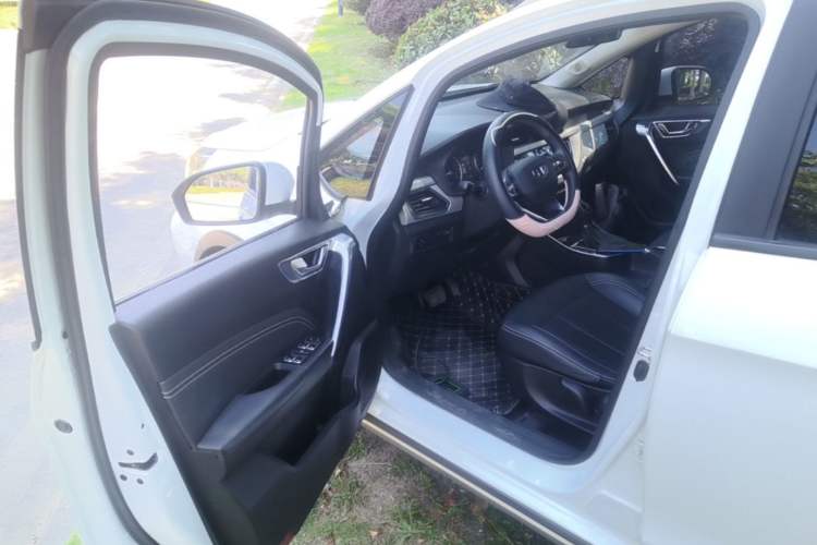 Used Geely Auto Vision X3 2019 Upgraded Model 1.5L CVT Prestige Version Driver Seat