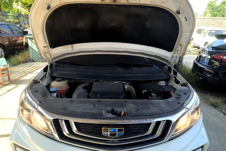 Used Geely Auto Vision X3 2019 Upgraded Model 1.5L CVT Elite Version Engine Bay