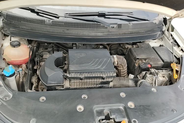 Used Geely Auto Vision X3 2019 Upgraded Model 1.5L CVT Elite Version Engine Bay