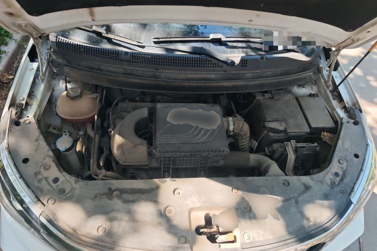 Used Geely Auto Vision X3 2019 Upgraded Model 1.5L Manual Elite Version Engine Bay