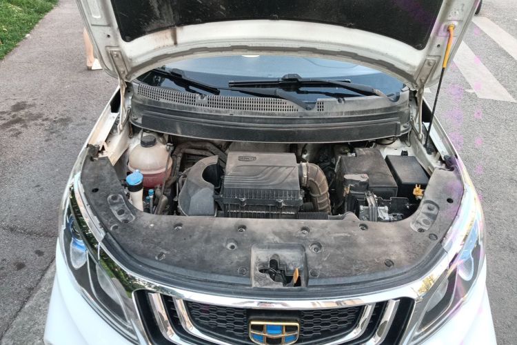 Used Geely Auto Vision X3 2019 Upgraded Model 1.5L CVT Prestige Version Engine Bay