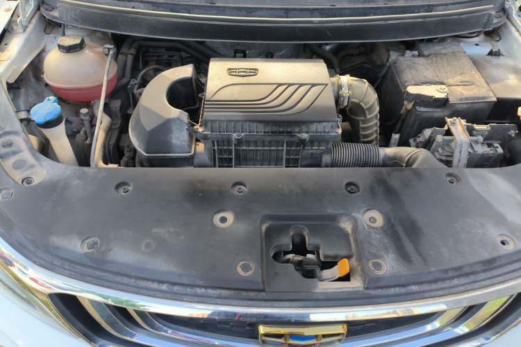 Used Geely Auto Vision X3 2019 Upgraded Model 1.5L CVT Elite Version Engine Bay