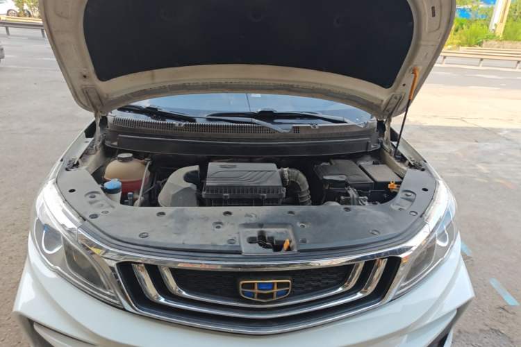 Used Geely Auto Vision X3 2019 Upgraded Model 1.5L CVT Prestige Version Engine Bay