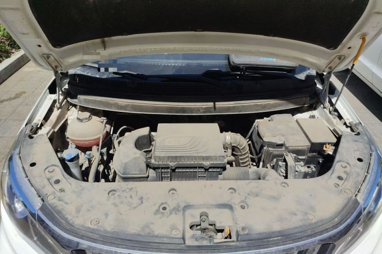 Used Geely Auto Vision X3 2019 Upgraded Model 1.5L CVT Elite Version Engine Bay