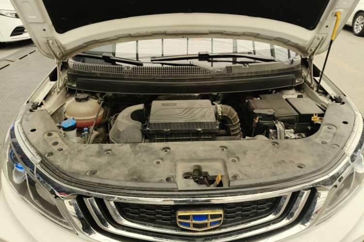 Used Geely Auto Vision X3 2019 Upgraded Model 1.5L CVT Prestige Version Engine Bay