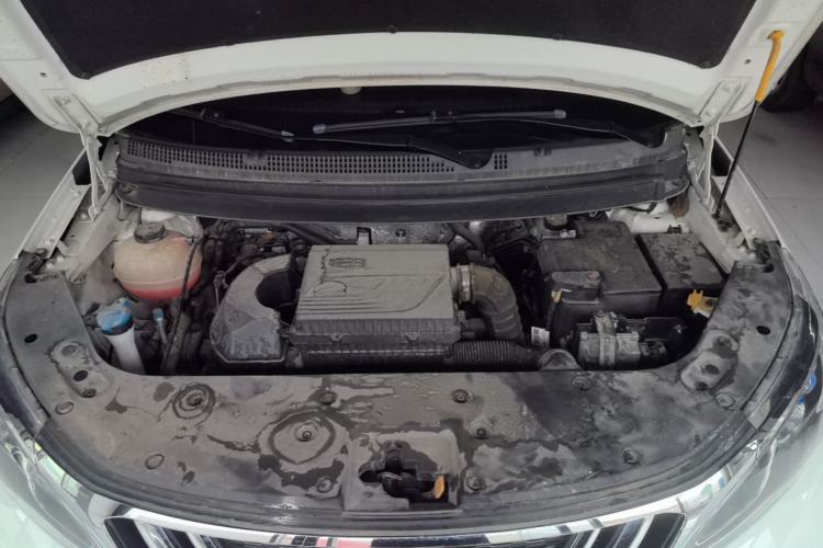 Used Geely Auto Vision X3 2019 Upgraded Model 1.5L CVT Elite Version Engine Bay