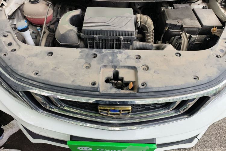 Used Geely Auto Vision X3 2019 Upgraded Model 1.5L Manual Elite Version Engine Bay