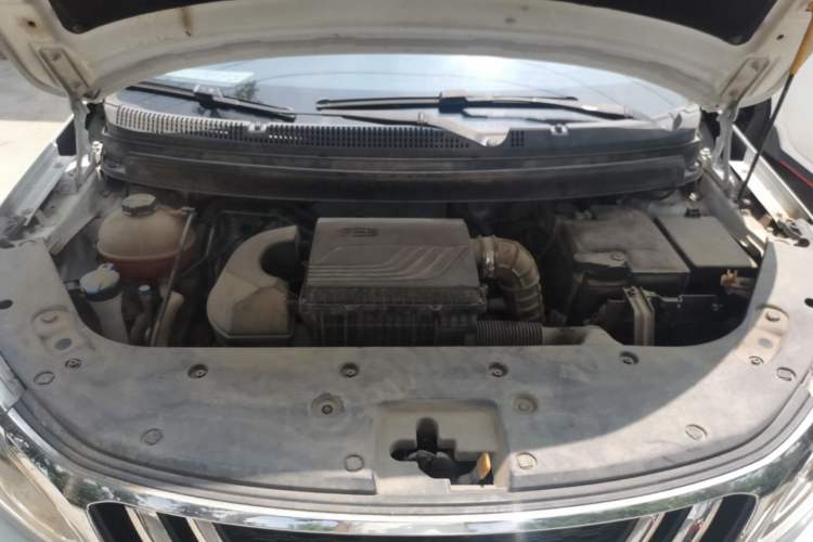 Used Geely Auto Vision X3 2019 Upgraded Model 1.5L Manual Elite Version Engine Bay