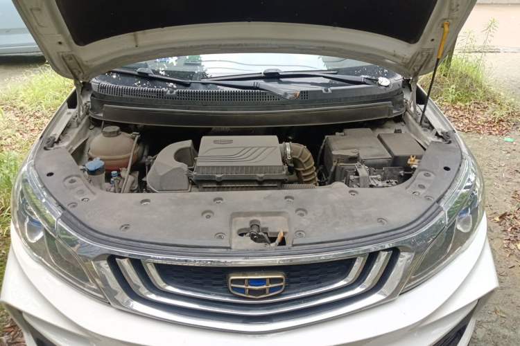 Used Geely Auto Vision X3 2019 Upgraded Model 1.5L CVT Elite Version Engine Bay