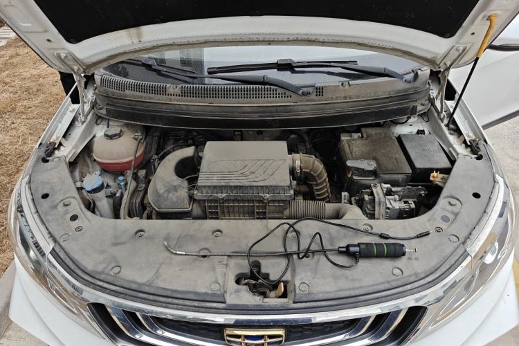 Used Geely Auto Vision X3 2019 Upgraded Model 1.5L CVT Prestige Version Engine Bay