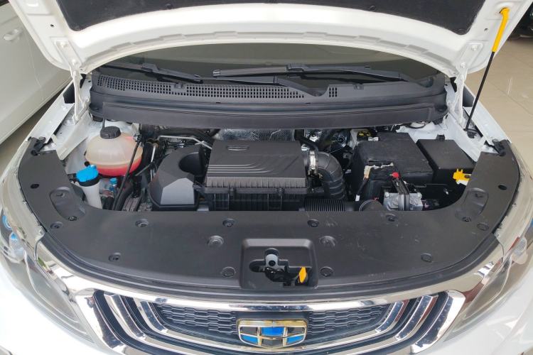 Used Geely Auto Vision X3 2019 Upgraded Model 1.5L CVT Prestige Version Engine Bay