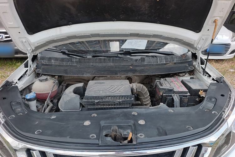 Used Geely Auto Vision X3 2019 Upgraded Model 1.5L Manual Luxury Version Engine Bay