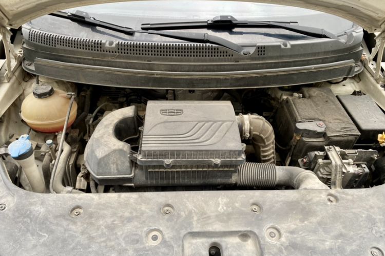 Used Geely Auto Vision X3 2019 Upgraded Model 1.5L CVT Elite Version Engine Bay