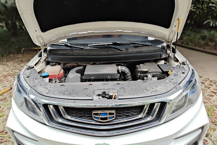 Used Geely Auto Vision X3 2019 Upgraded Model 1.5L CVT Elite Version Engine Bay