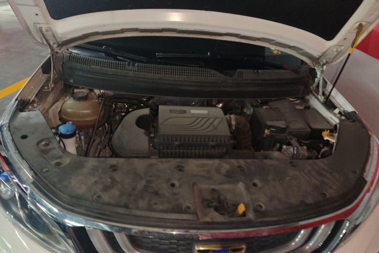 Used Geely Auto Vision X3 2019 Upgraded Model 1.5L CVT Prestige Version Engine Bay