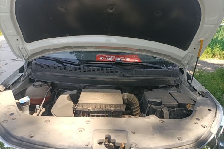 Used Geely Auto Vision X3 2019 Upgraded Model 1.5L Manual Elite Version Engine Bay