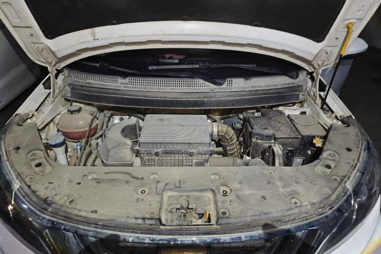 Used Geely Auto Vision X3 2019 Upgraded Model 1.5L Manual Elite Version Engine Bay