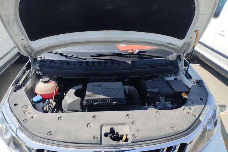 Used Geely Auto Vision X3 2019 Upgraded Model 1.5L CVT Prestige Version Engine Bay