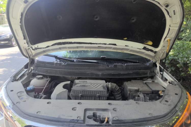 Used Geely Auto Vision X3 2019 Upgraded Model 1.5L CVT Elite Version Engine Bay