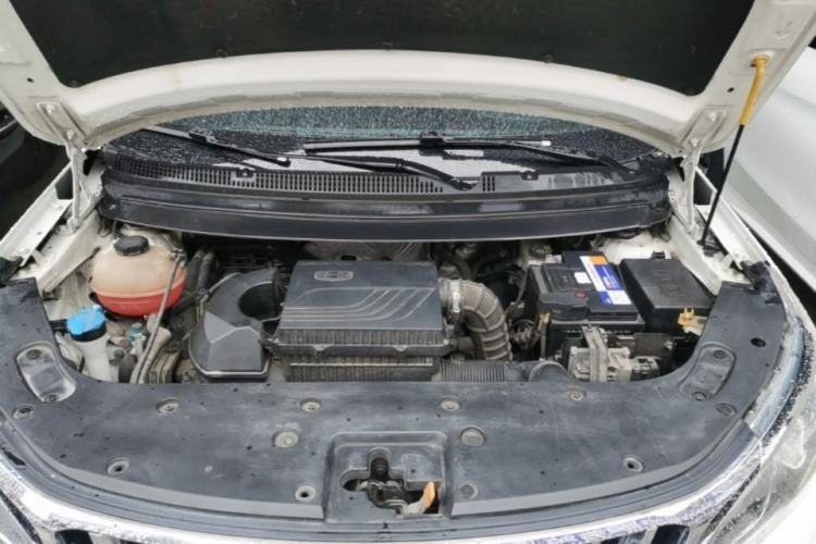 Used Geely Auto Vision X3 2019 Upgraded Model 1.5L CVT Elite Version Engine Bay