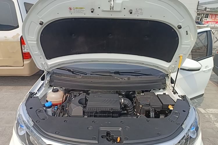 Used Geely Auto Vision X3 2019 Upgraded Model 1.5L Manual Luxury Version Engine Bay
